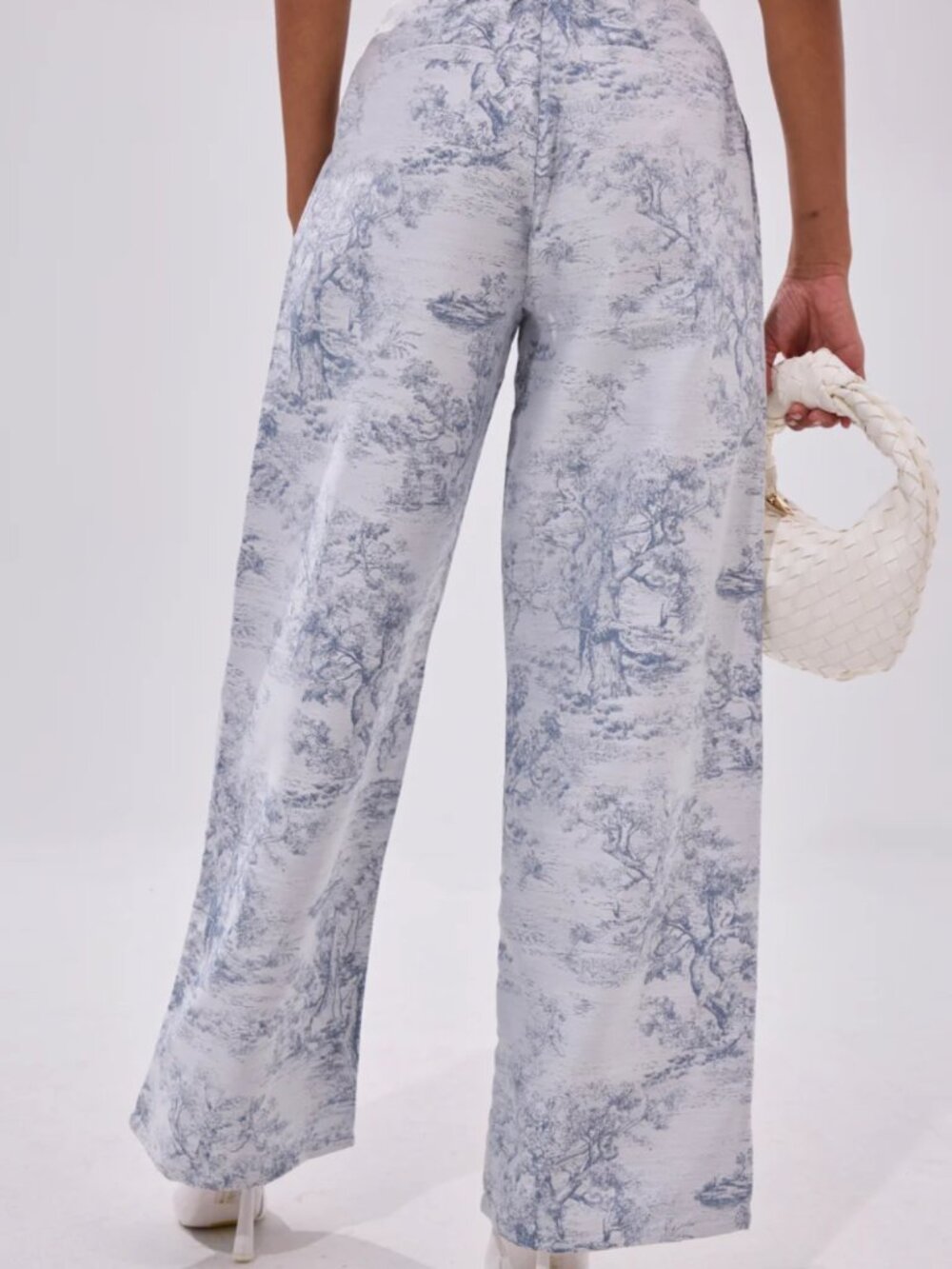 AKIRA BOOKED N BUSY JACQUARD TROUSER Size LL